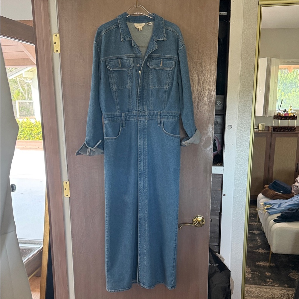 Universal Thread Blue Denim Midi Dress